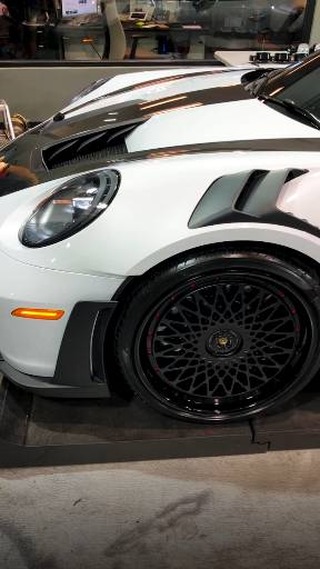 Porsche 992 GT3 RS AL13 wheel and GMG Racing exhaust build gallery, image 3