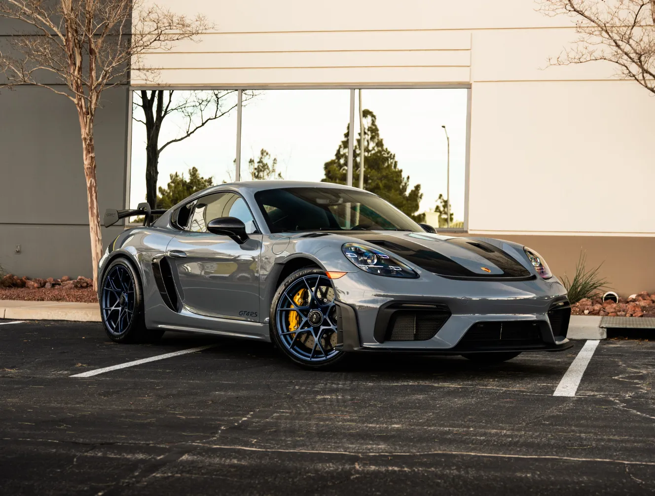Porsche GT4 RS Custom Build by Lusso Auto Design